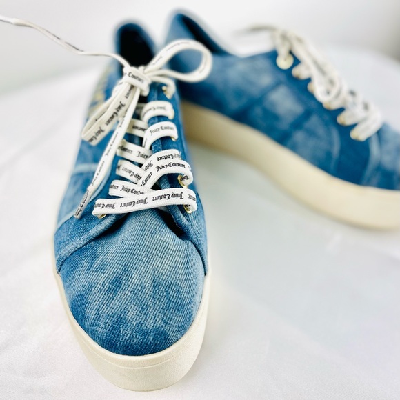 ❤️ Stunning NWOT Juicy Couture Size 9 Y2K Blue and White Casual Sneakers - Picture 6 of 8